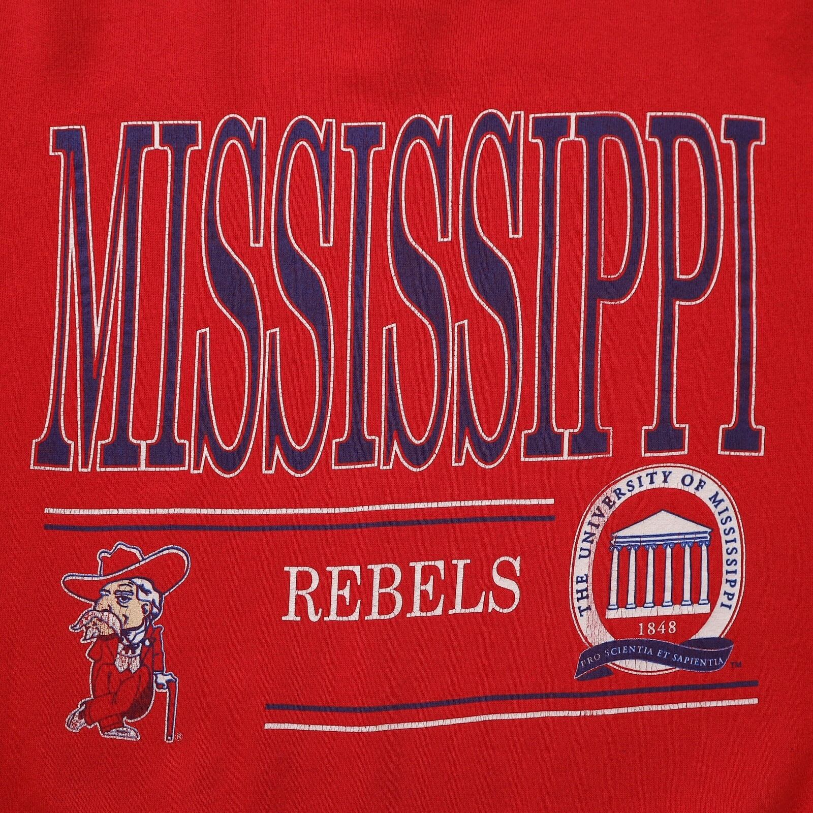 90s MISSISSIPPI REBELS カレッジロゴ カレッジスウェット チームロゴ チームスウェット 赤 レッド ミシシッピ大学 アメフト古着  ヴィンテージ ビンテージ 90年代 USA製 Hanes ヘインズ 旧タグ カレッジ スウェット トレーナー ビッグロゴ メンズM相当 表記M ...