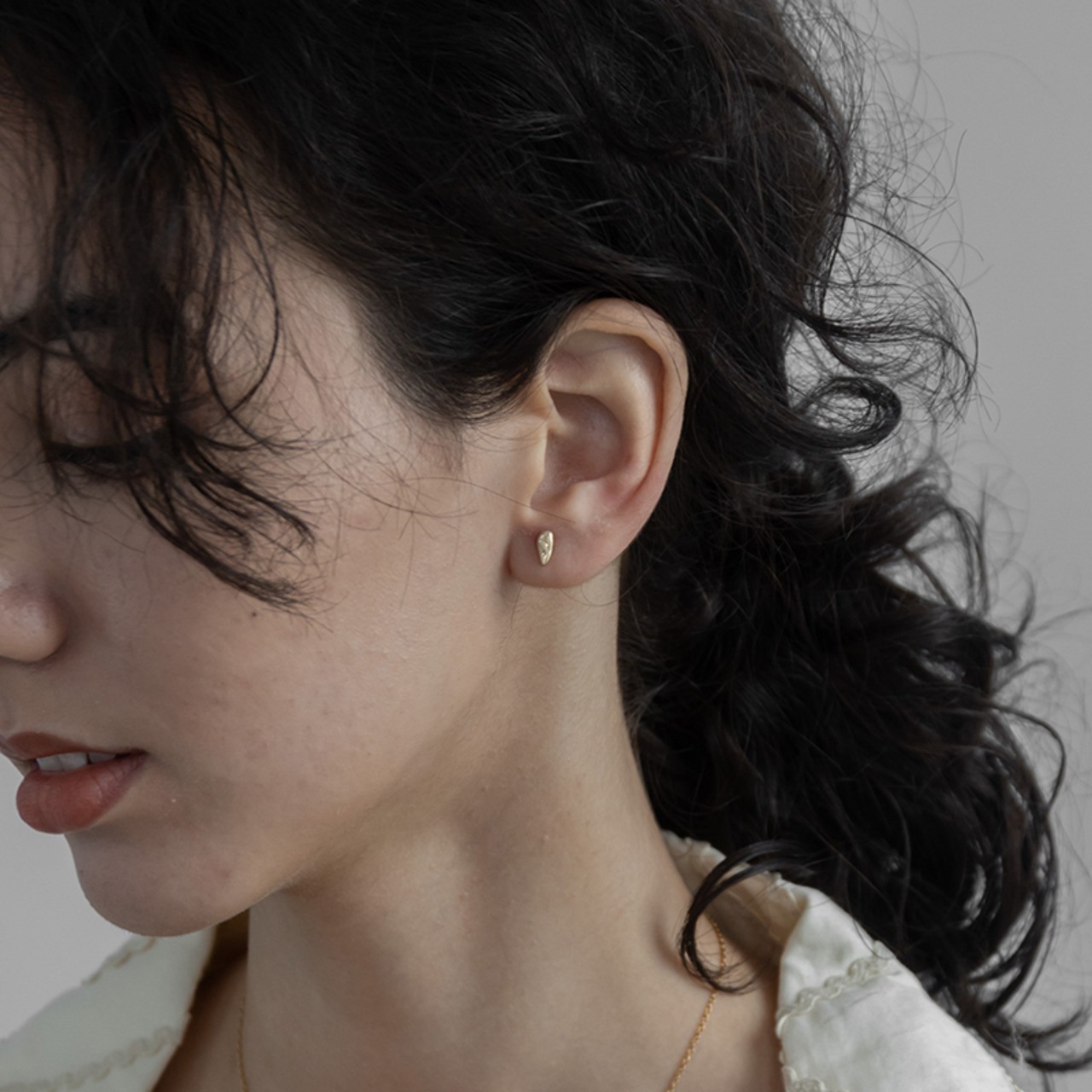 【ネコポス便】ピアス ニュアンスドロップ マットメタル SS ピアス つや消し ヴィンテージ風 合金 2501