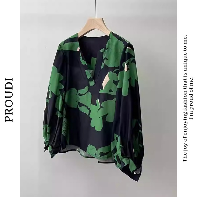 【Vネックバルーンスリーブシャツ】P00288