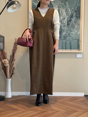ベルト付きVネックジャンスカ