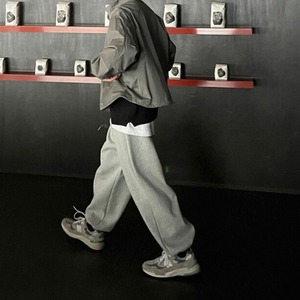 シンプルルーズスウェットパンツ　1006