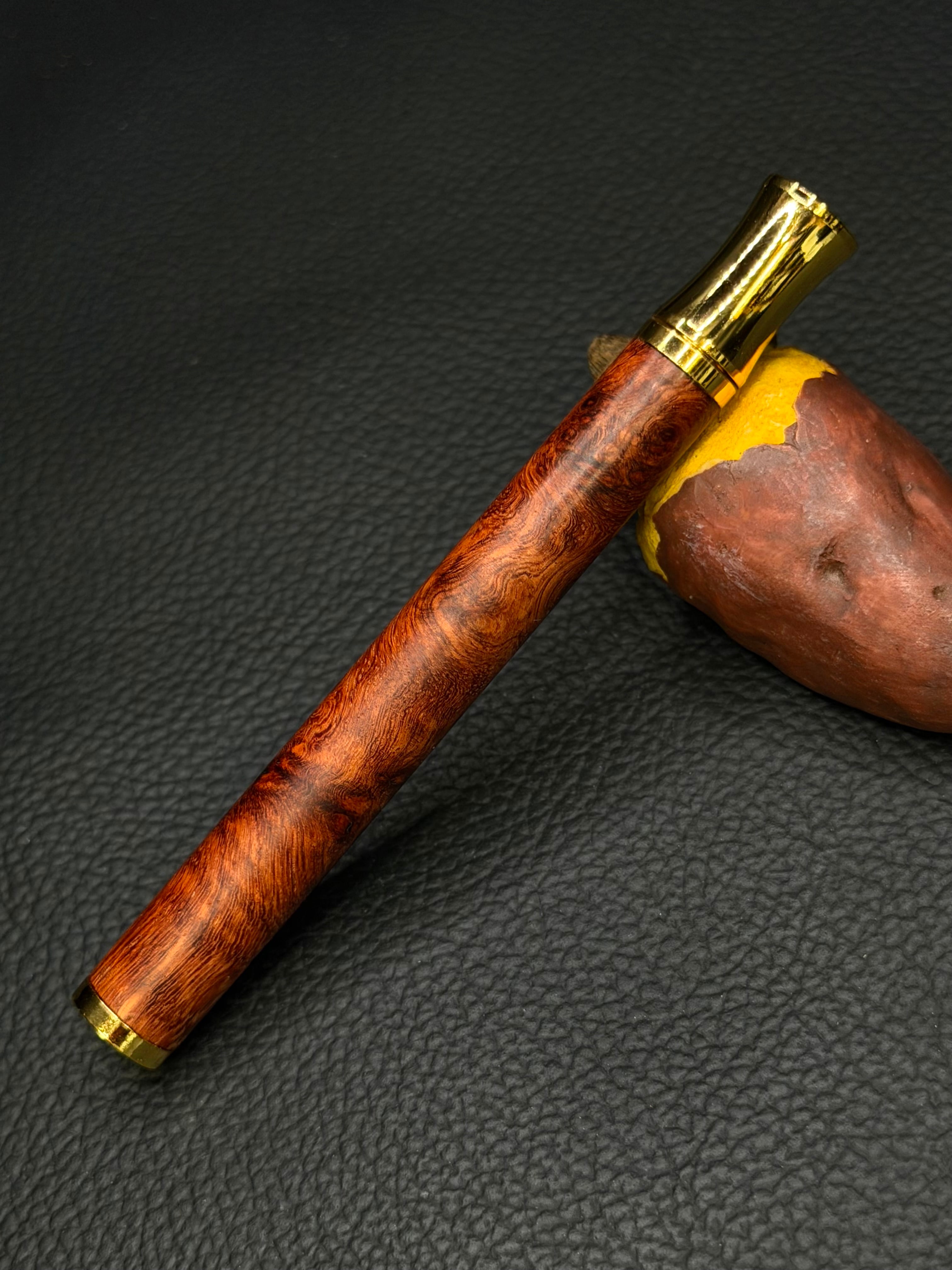 【 高級 】花梨 総無垢 ライティングビューロー 真鍮金具 彫刻入 一生物 aed2d09ad2b07b690c8b45363b862e
