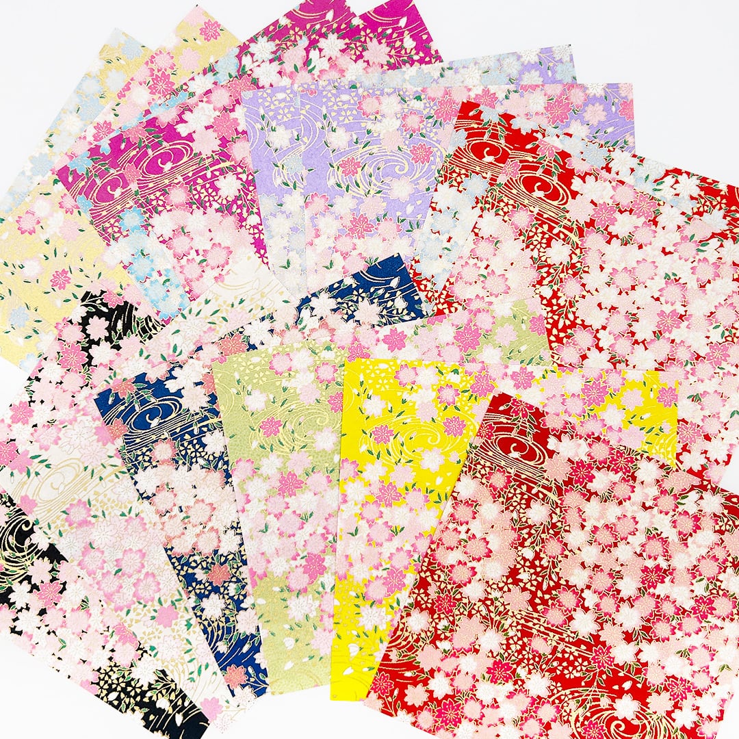 手捺染友禅おりがみ：流水桜 | 和紙専門店 ペーパーギャラリー紙遊