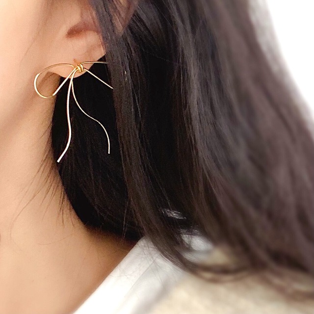 Big Ribbon Tied Pierce