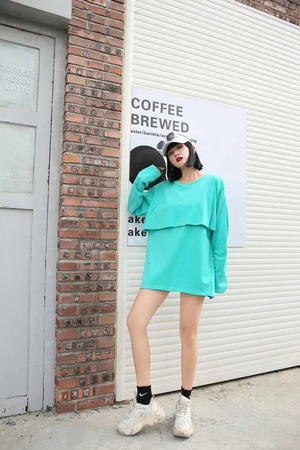 シンプルトレーナー