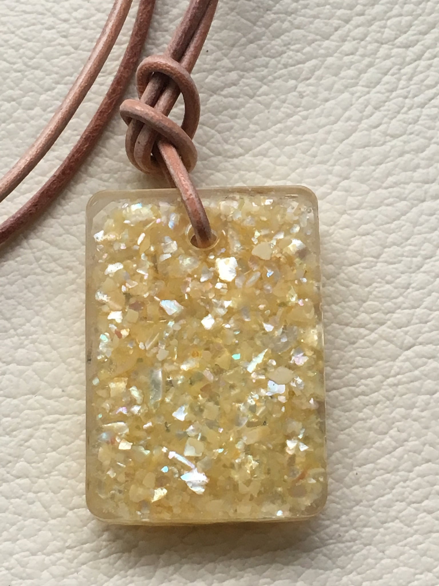 なんと4倍！！つけるだけで売り上げが上がる！商売繁盛ペンダント4