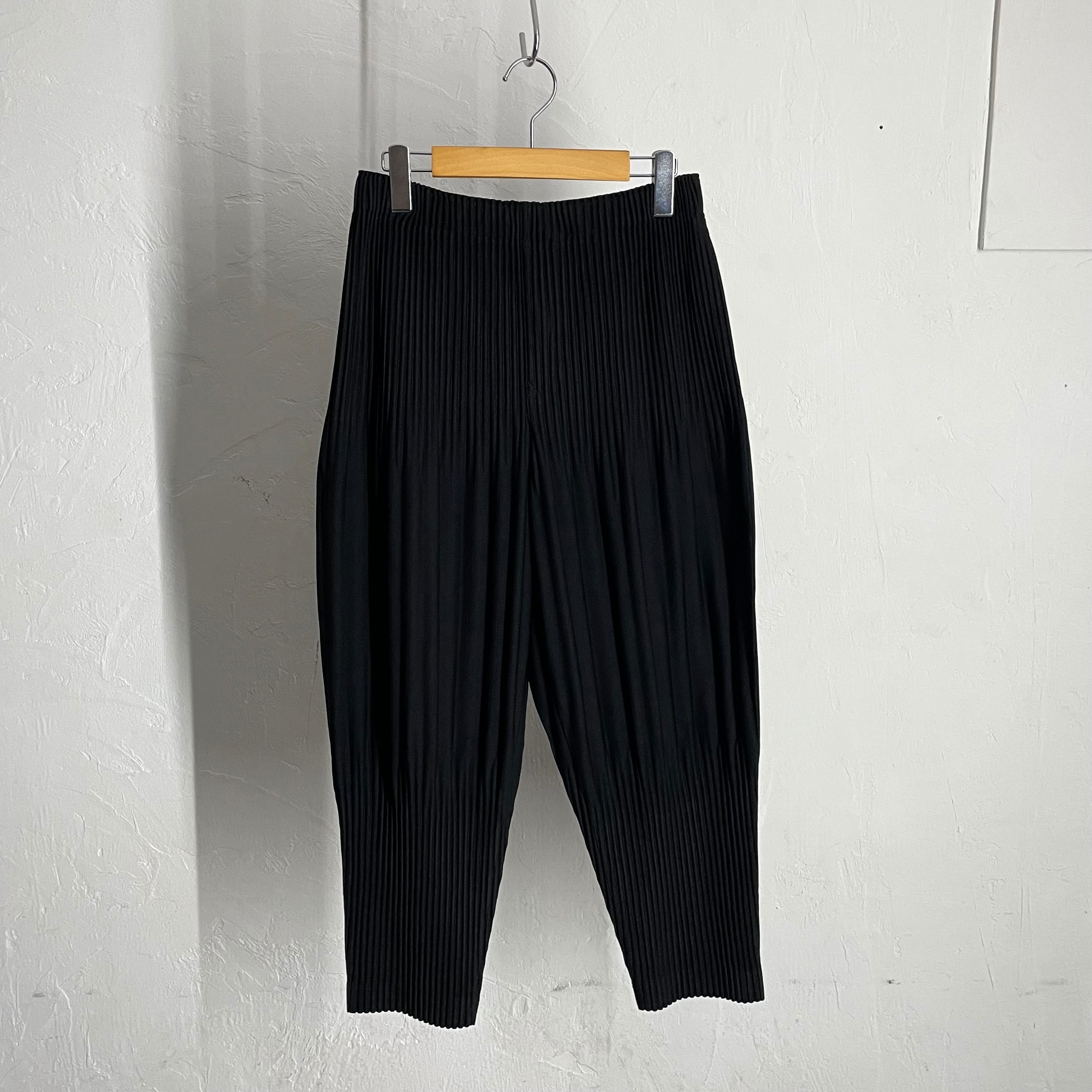 HOMME PLISSE ISSEY MIYAKE Pleats Easy Pants | VOLAR