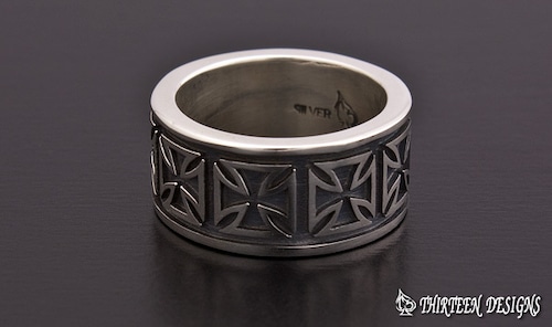 THIRTEEN DESIGNS サーティーンデザインズ RR-5 FULL SCROLL IRON CROSS RING