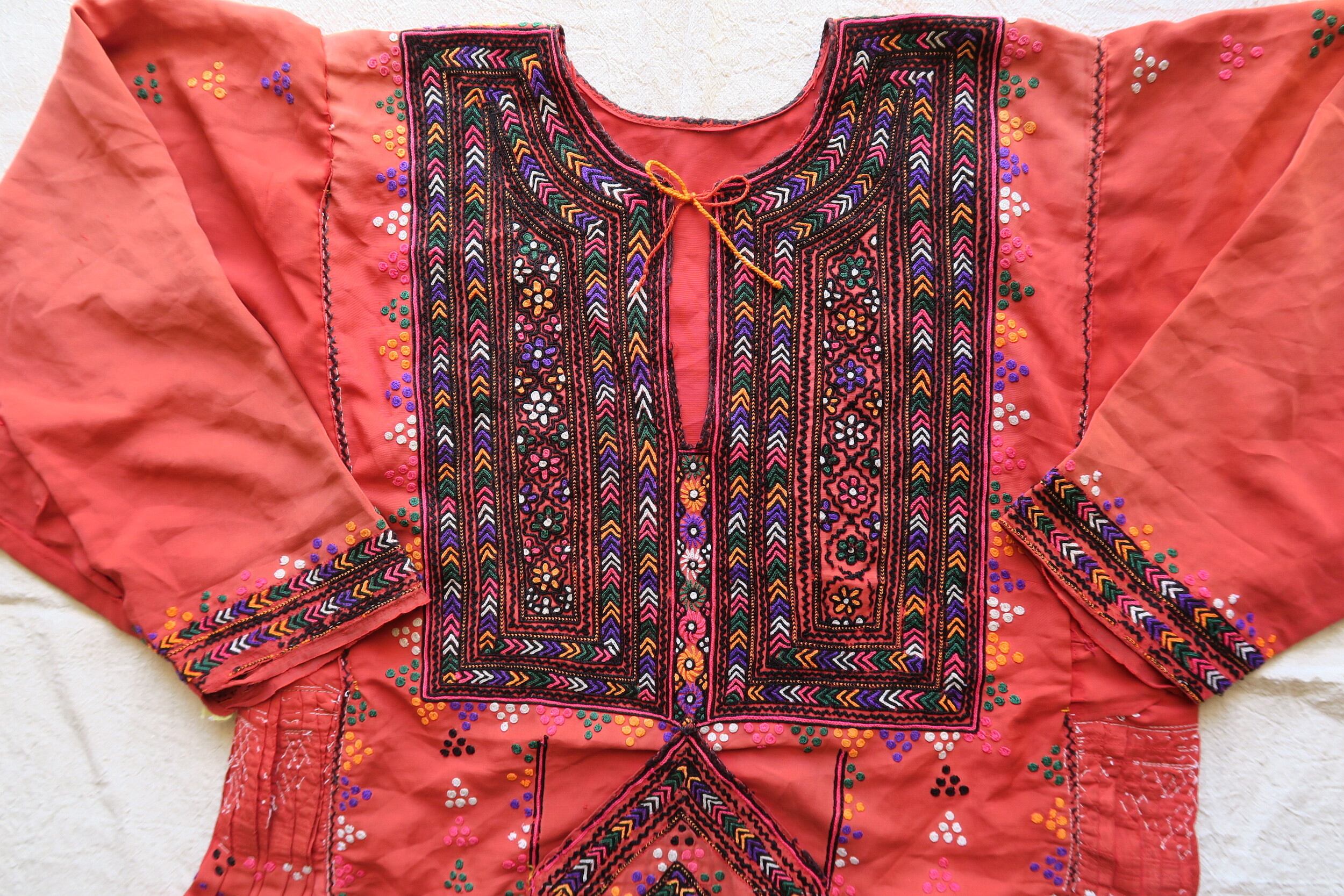 バロチスタンドレス(スカーレット)