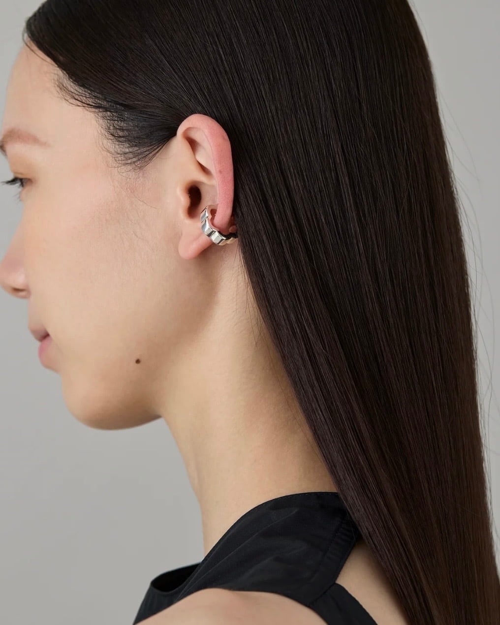 PLOW/flower line earcuff