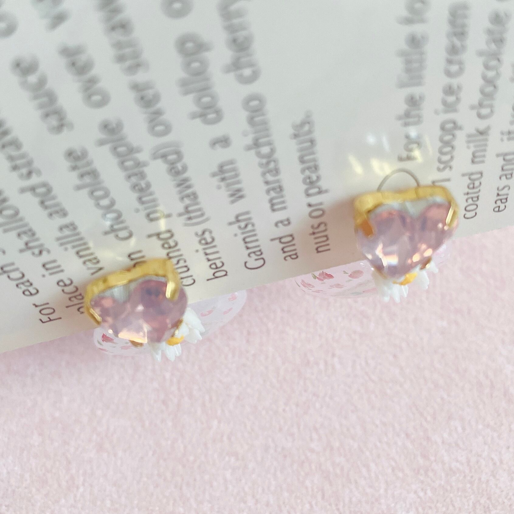 レディハンカチ耳飾りhandkerchief floral hand painted earrings（pinkイヤリング）