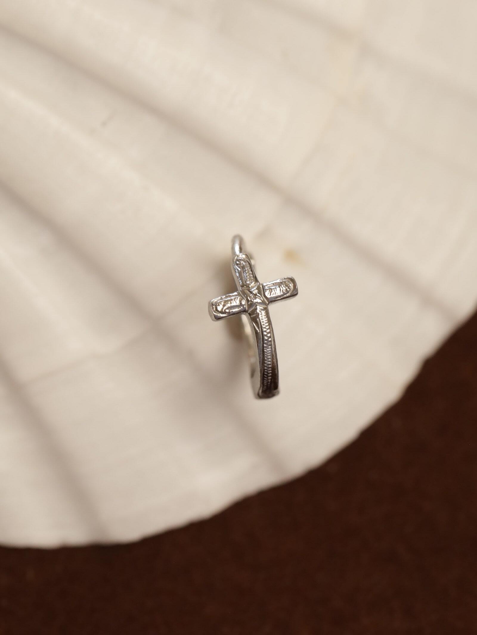 316L hawaiian cross hoop pierce（ 片耳用 ）#p15 | rani