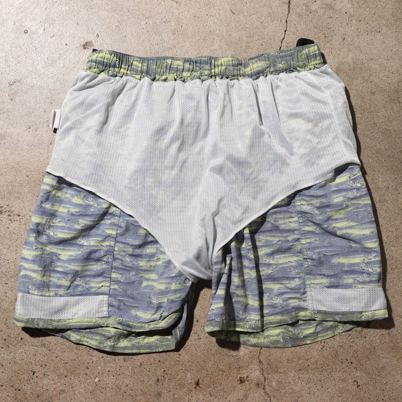美品 XL 02年 トラウト総柄リバーショーツ patagonia パタゴニア 魚 サカナ ニジマス rivershorts