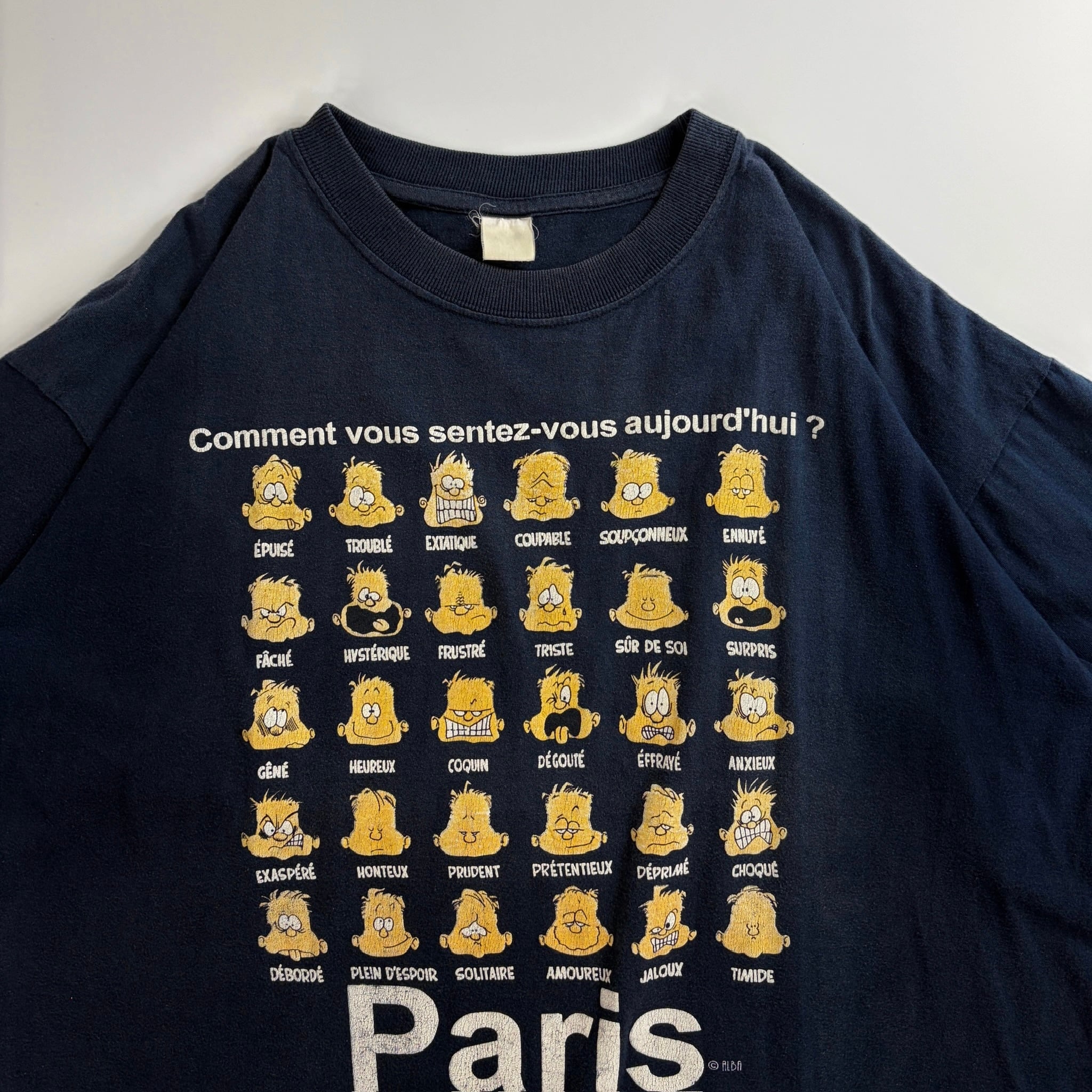 00s Garfield Paris Emotion Graphic T-Shirt