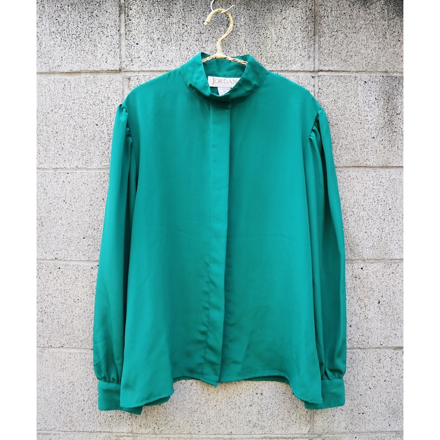 Green stand blouse