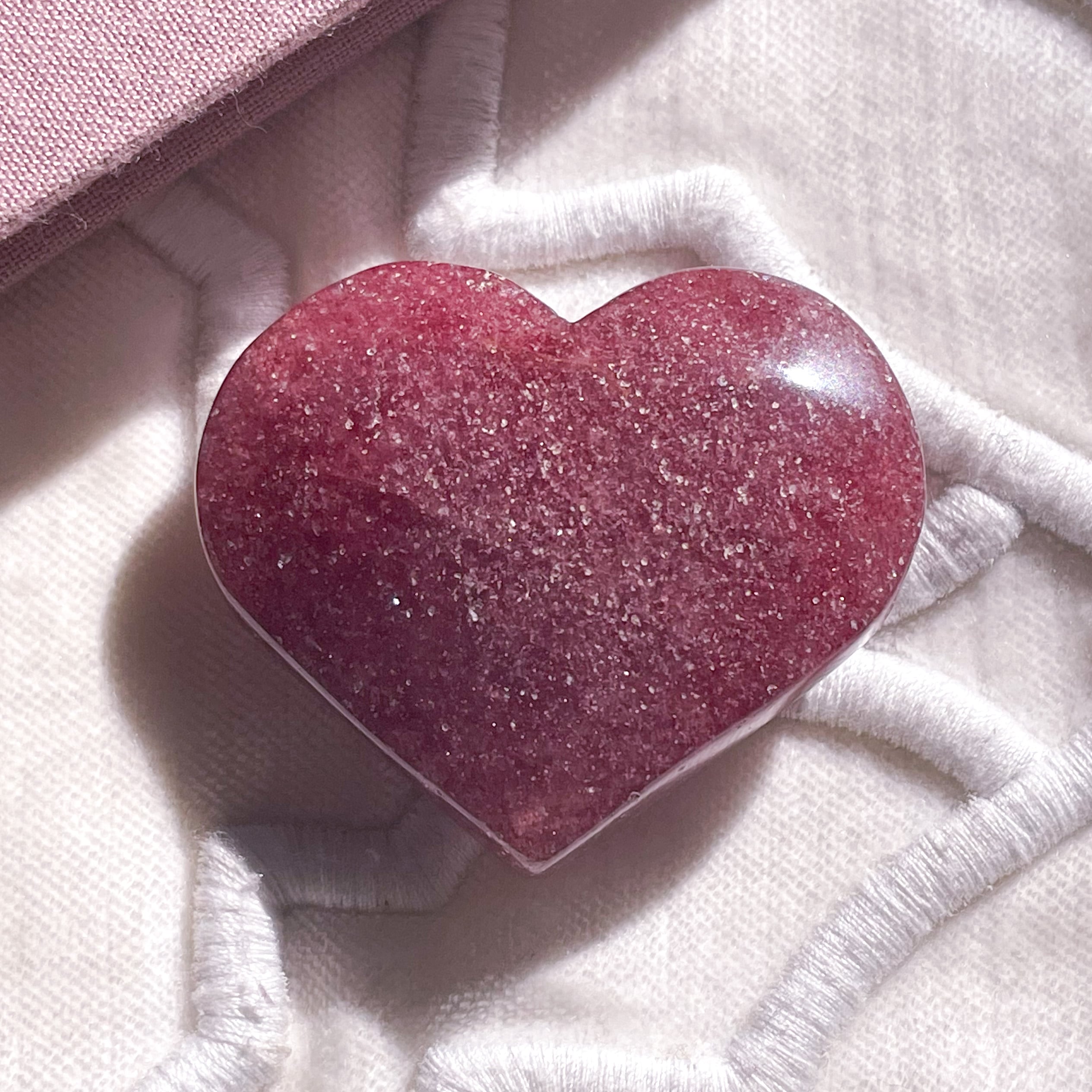 Strawberry Quartz Heart 1 ✧ ストロベリークォーツ | FLUXY - 天然石