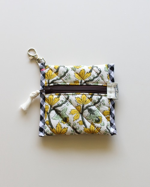 Block quilt pouch mini <Yellow FL>
