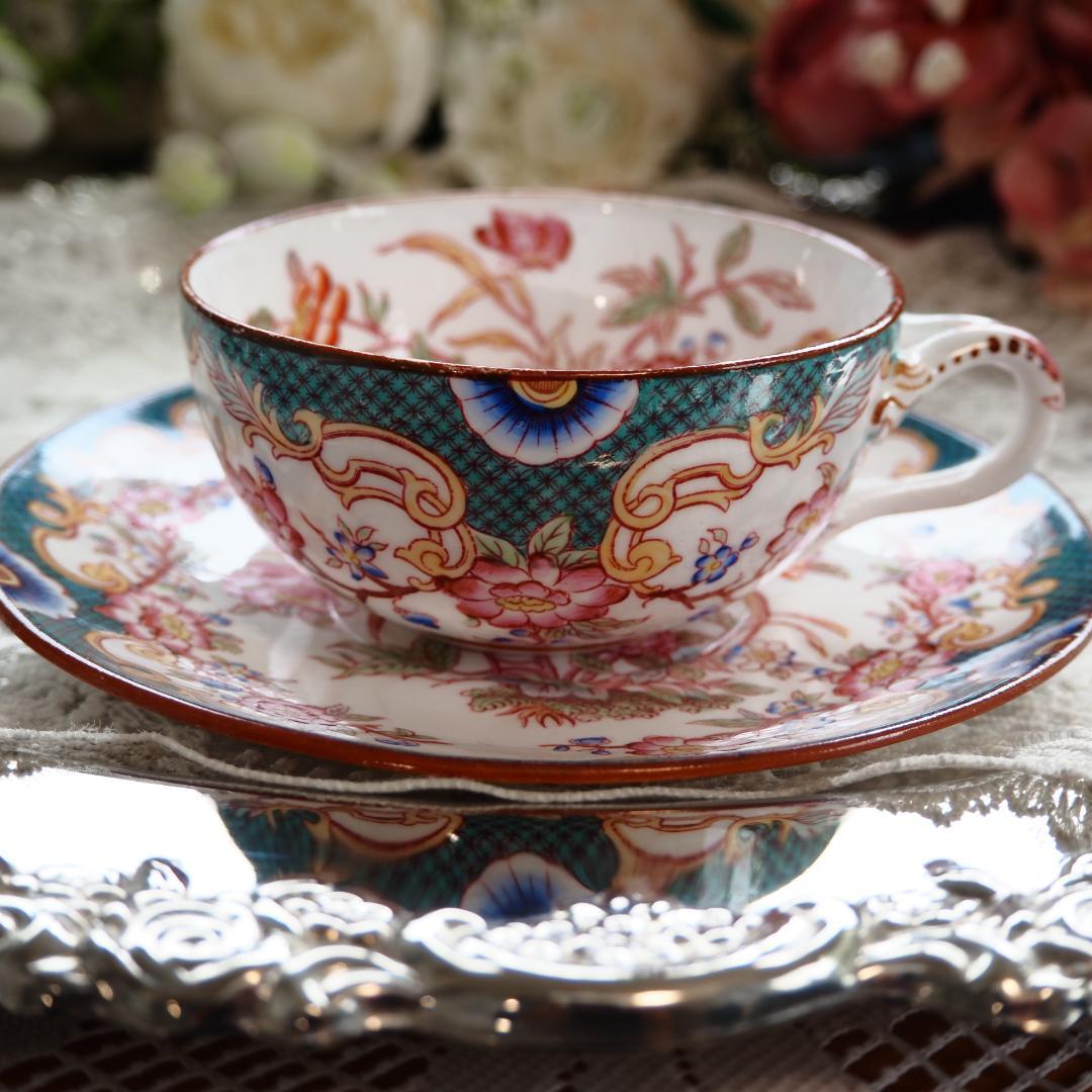 フランスアンティーク　サルグミンヌ ルイ15世 ティーカップ & ソーサー フランスアンティークサルグミンヌ ルイ15世 ティーカップ