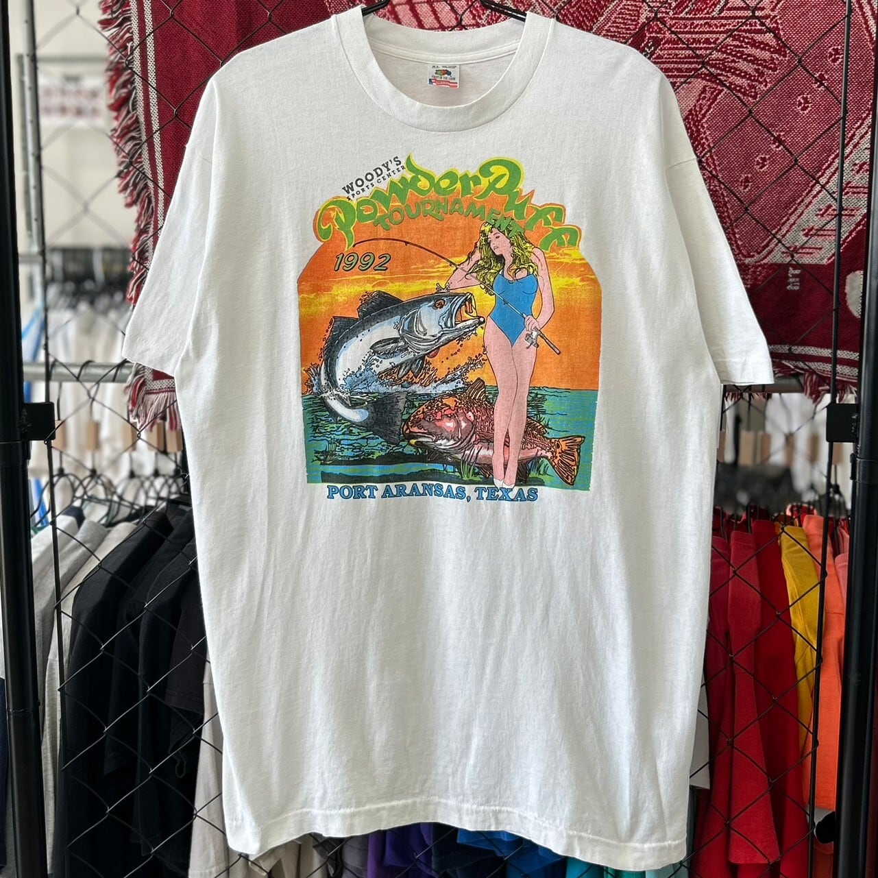 90s シングルステッチ　Tシャツ ART TEE 釣りサメ　大判プリント　短丈