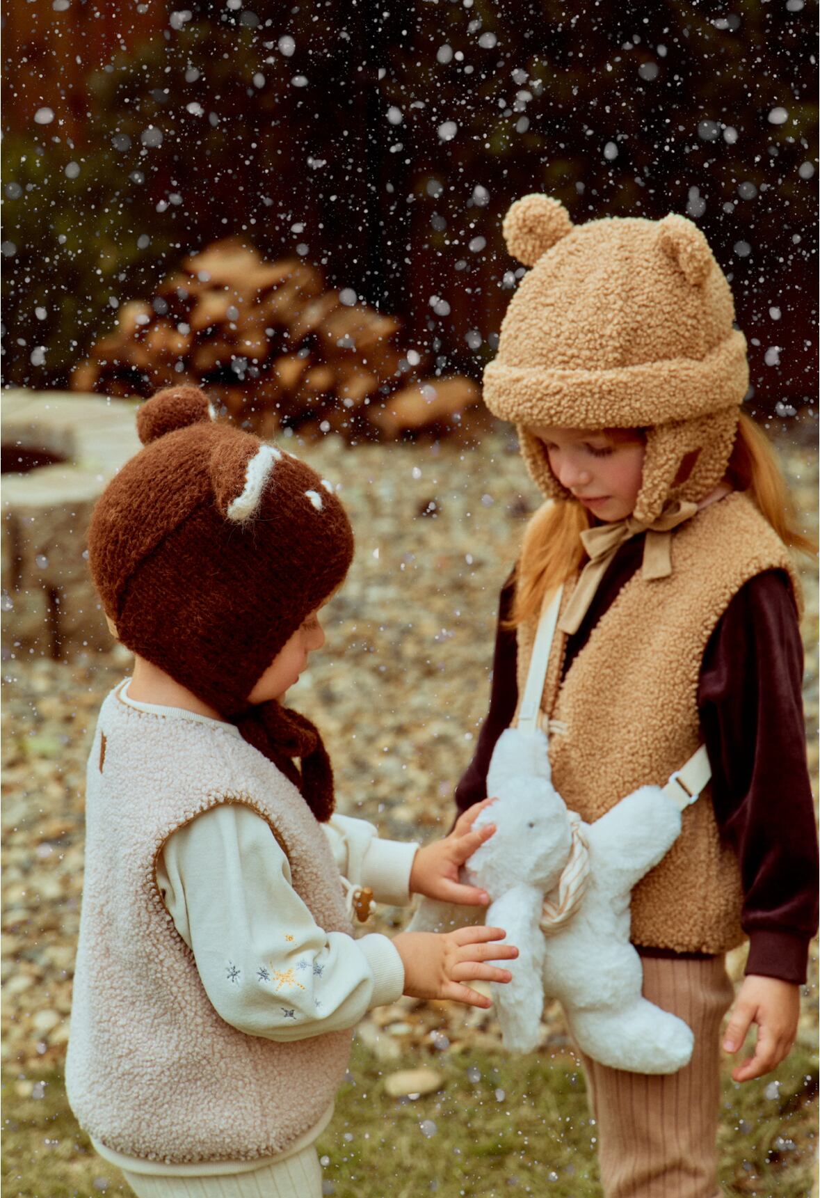 【予約】OZONZ Hug Me Bunny