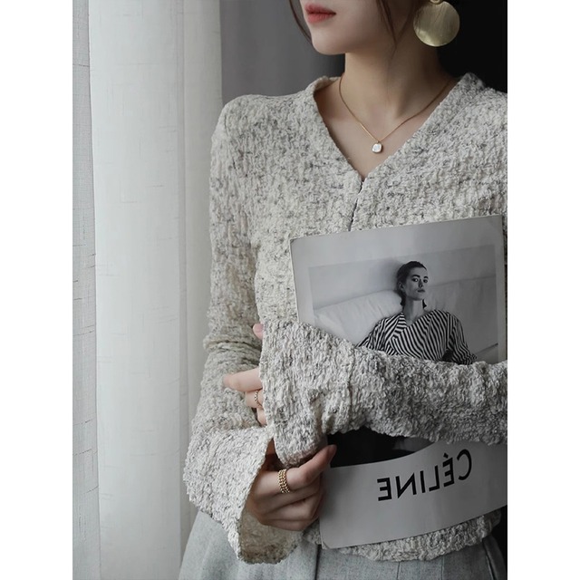 V-neck fitted cardigan　10161