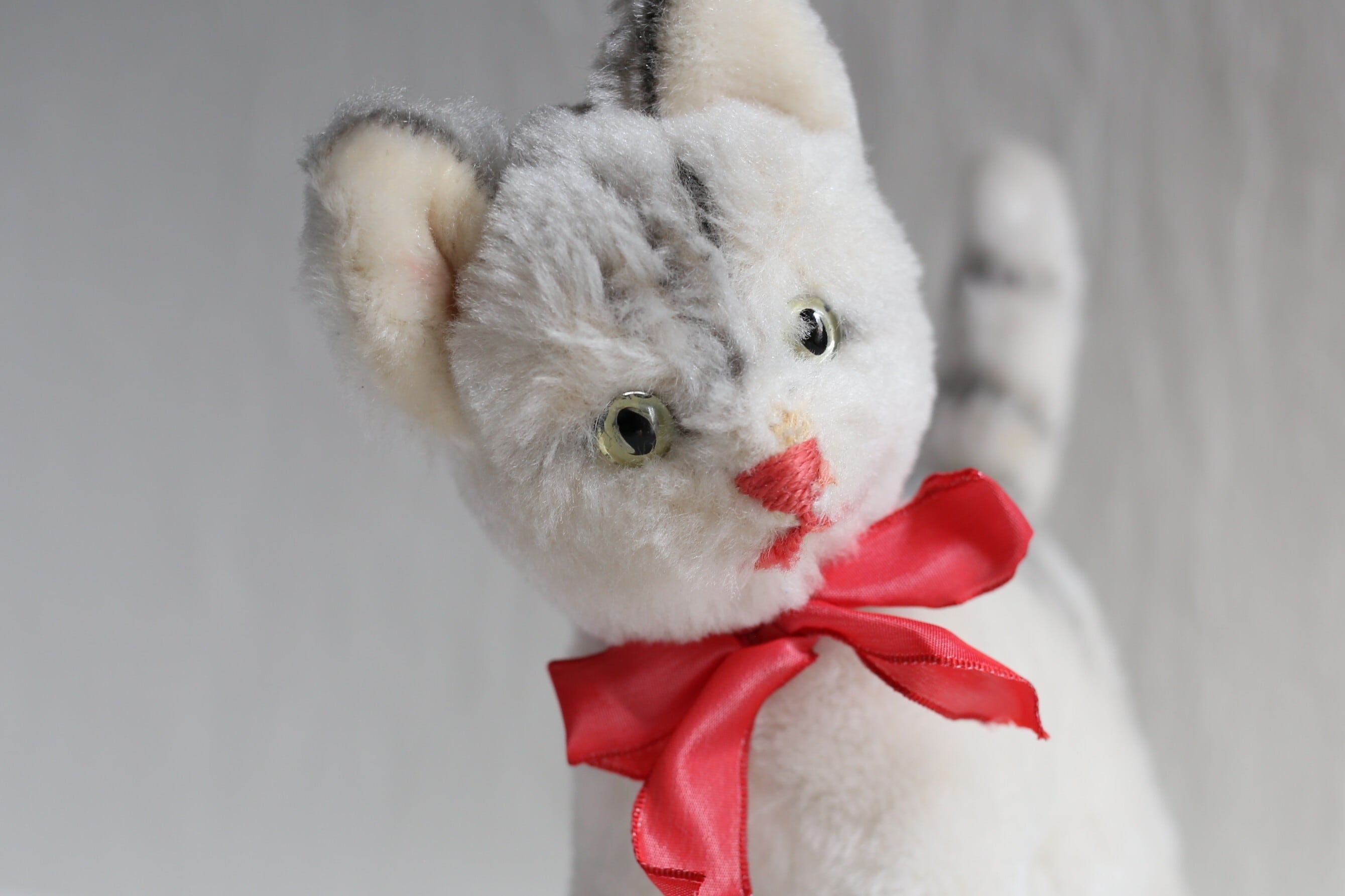 小首をかしげた猫ちゃん フランスアンティーク ぬいぐるみ ヴィンテージ 小首をかしげた猫ちゃん フランスアンティーク ぬいぐるみ