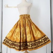 フラダンス 衣装 パウスカート ブラウン系 プルメリア柄 モンステラ柄 ハワイアンプリント アロハ フラ ダンス レッスン 練習 植物柄 花柄 シングル スカート フレア 華やか おしゃれ かわいい 上品 イエロー系 茶 黄 フラダンス衣装 おしゃれなスカート ハワイアンファッション カジュアル キュート ダンスウェア