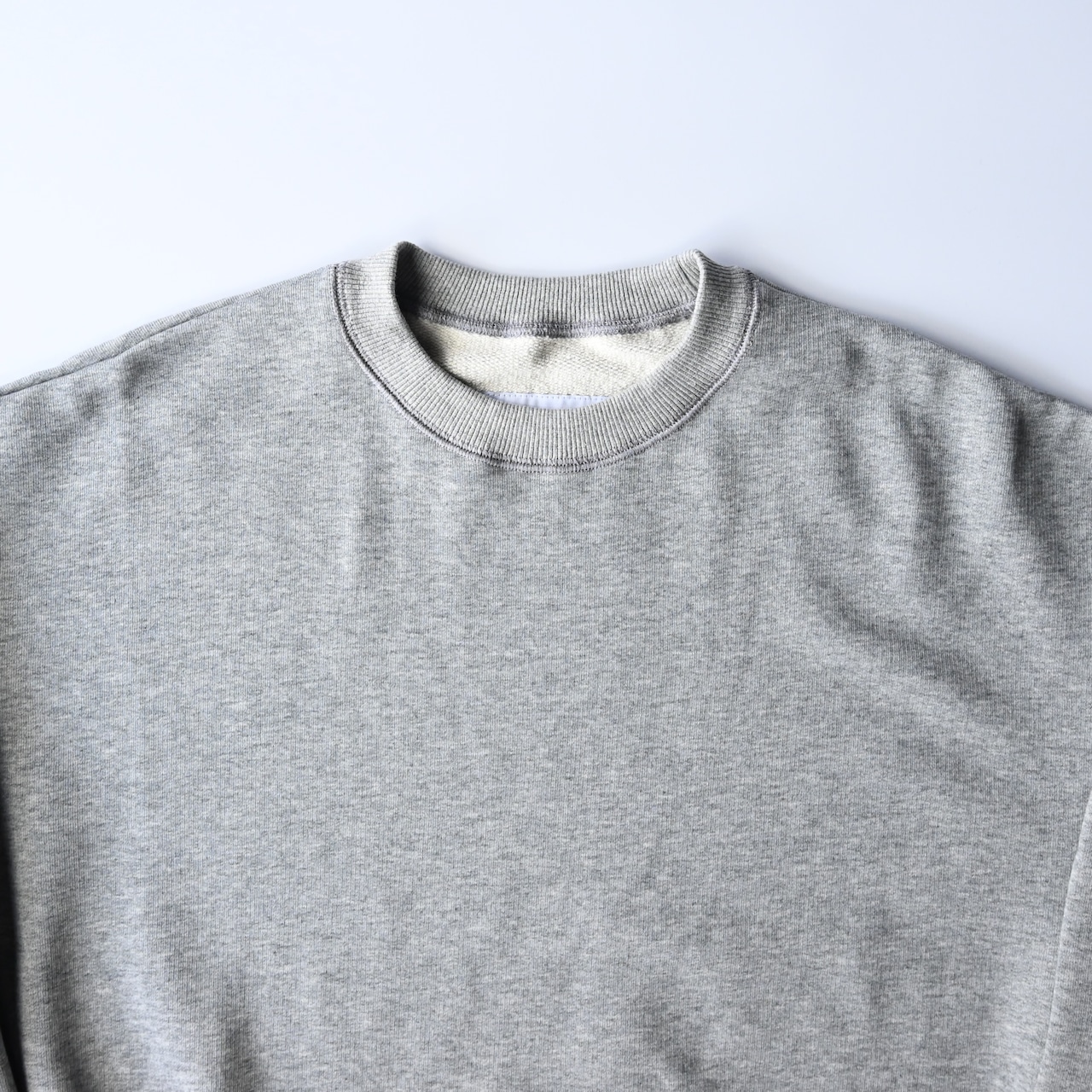 UNTRACE / 210(クルーネックスウェット)