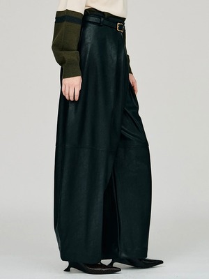 【26AW | WOMEN】PRANK PROJECT プランクプロジェクト / パンツ / Fake Leather Balloon Pants　31262466111