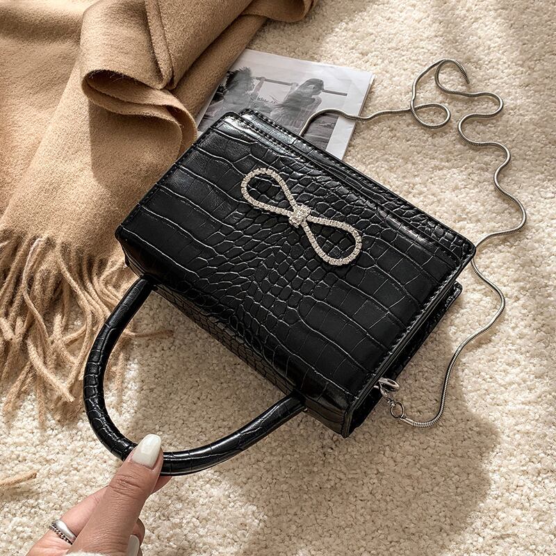 オータムウィンターレッドスタンダード レトロ 秋物 冬物 スクウェア 手作りハンドバック1453738109