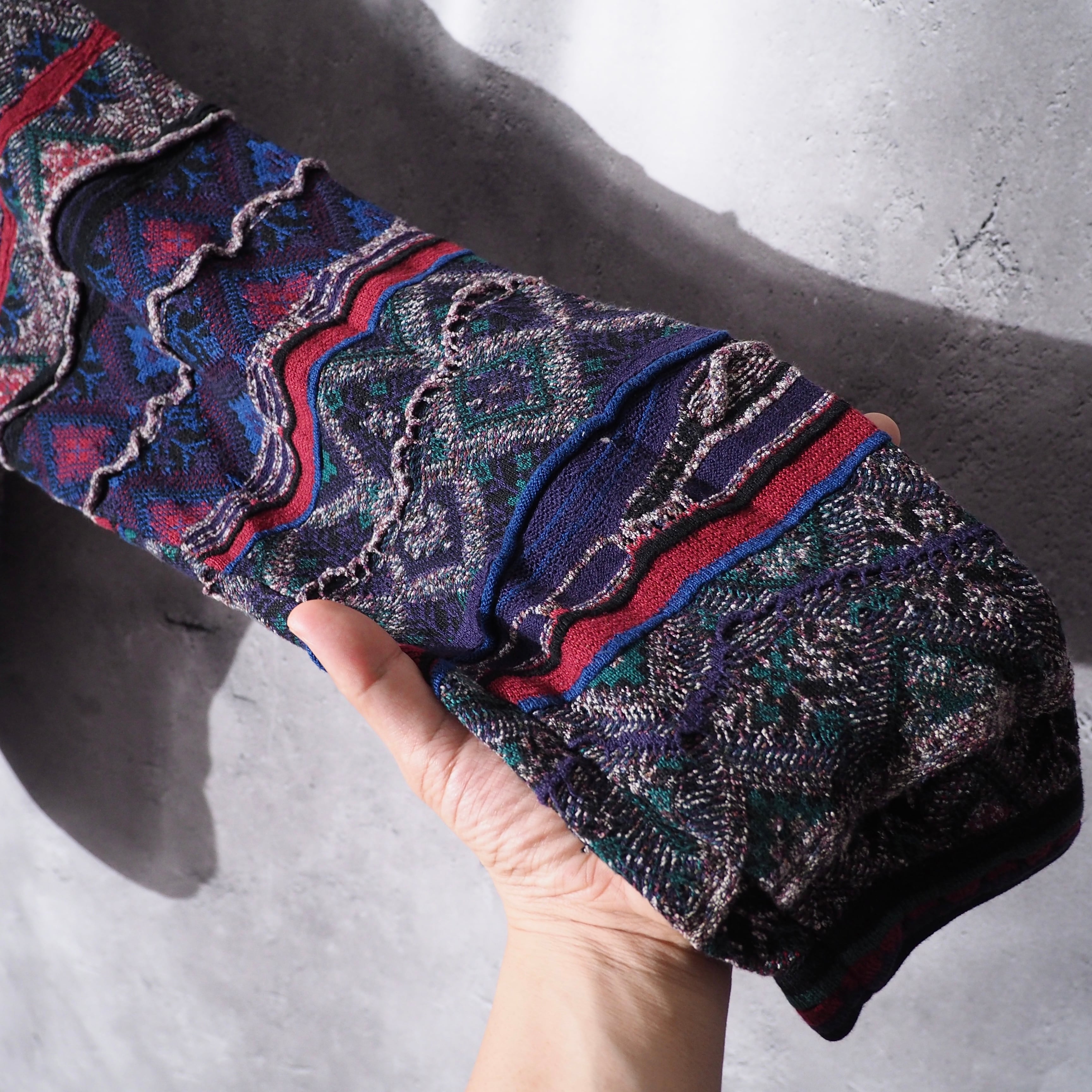 ” TUNDRA ” Bewitching chaos pattern Weaving vintage loose 3D Knit