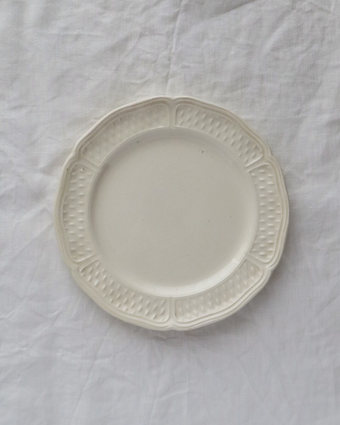 Gien ジアン “Pont aux Choux” 米粒模様の平皿プレート