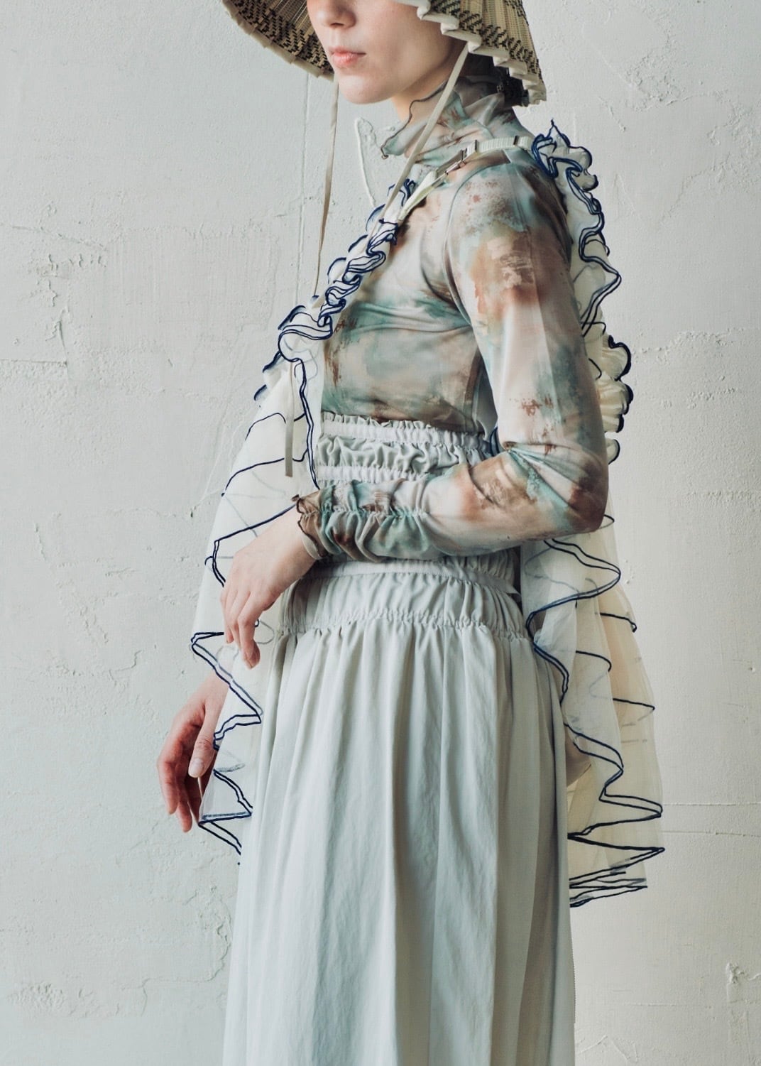 DŌRA TIER Maxi | Ruffled Hidden Bag - SEA WHITE | ORIENT MILLINERY
