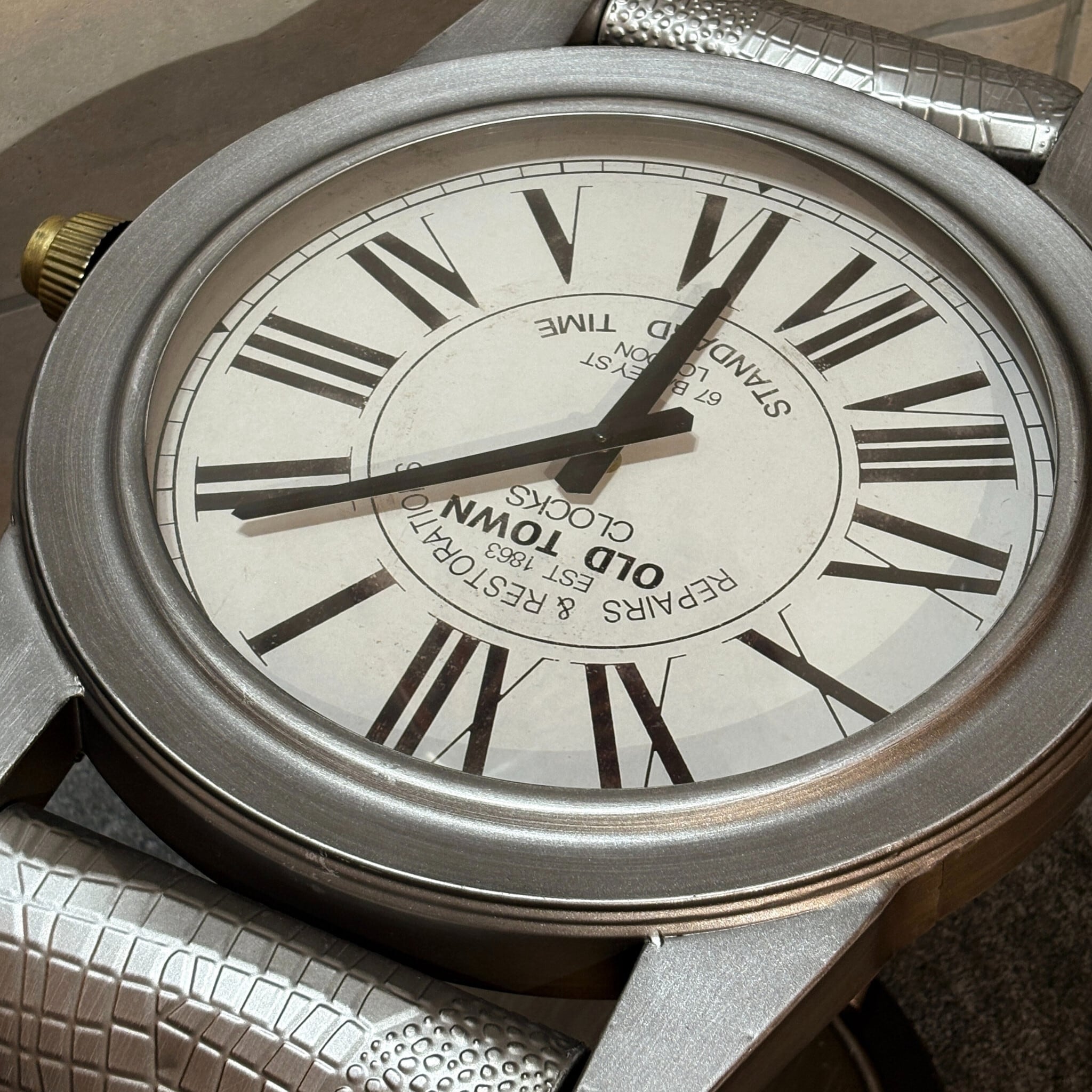 新品】ヴィンテージウォッチ風 サイドテーブル | 腕時計モチーフ