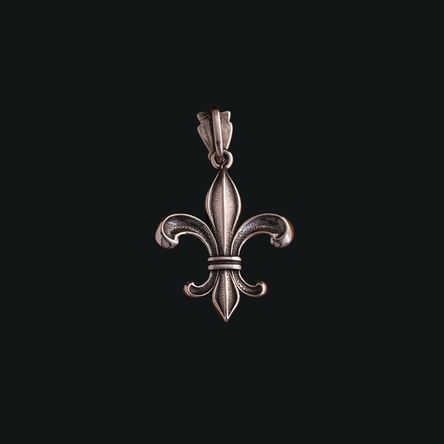 リリークロス・ネックレス Z8324