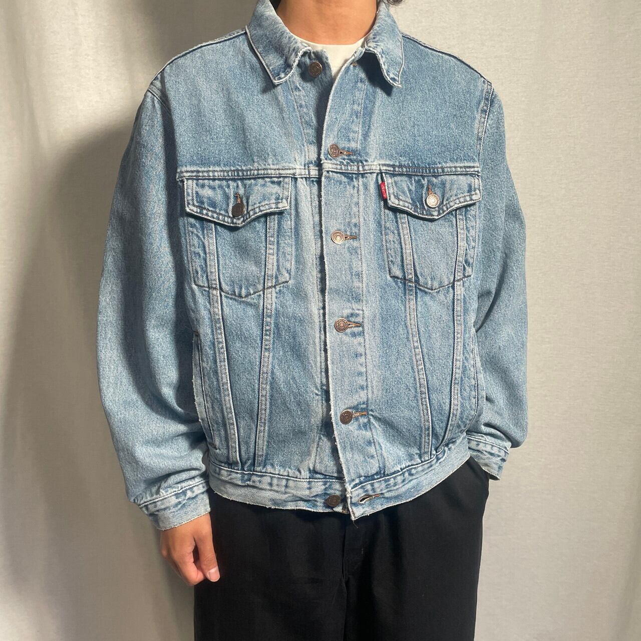 Levi