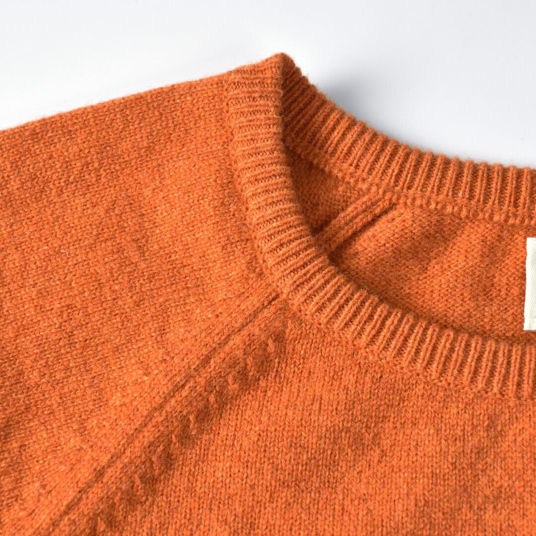 William Lockie ウイリアムロッキー ラムウールラグランプリントセーター "HIHALANDS ISLANDS"・オレンジ【送料無料】