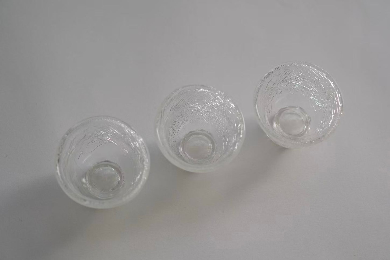 王沁 Wang Qin - ガラス茶杯 glass cup