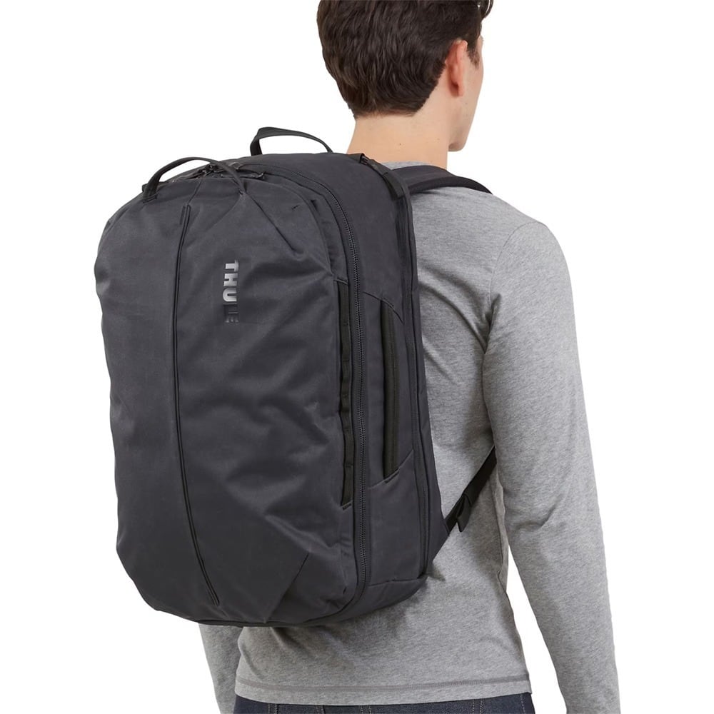 Aion Travel Backpack 40L - Black 【THULE】 | FIT TWO[フィットツー ...