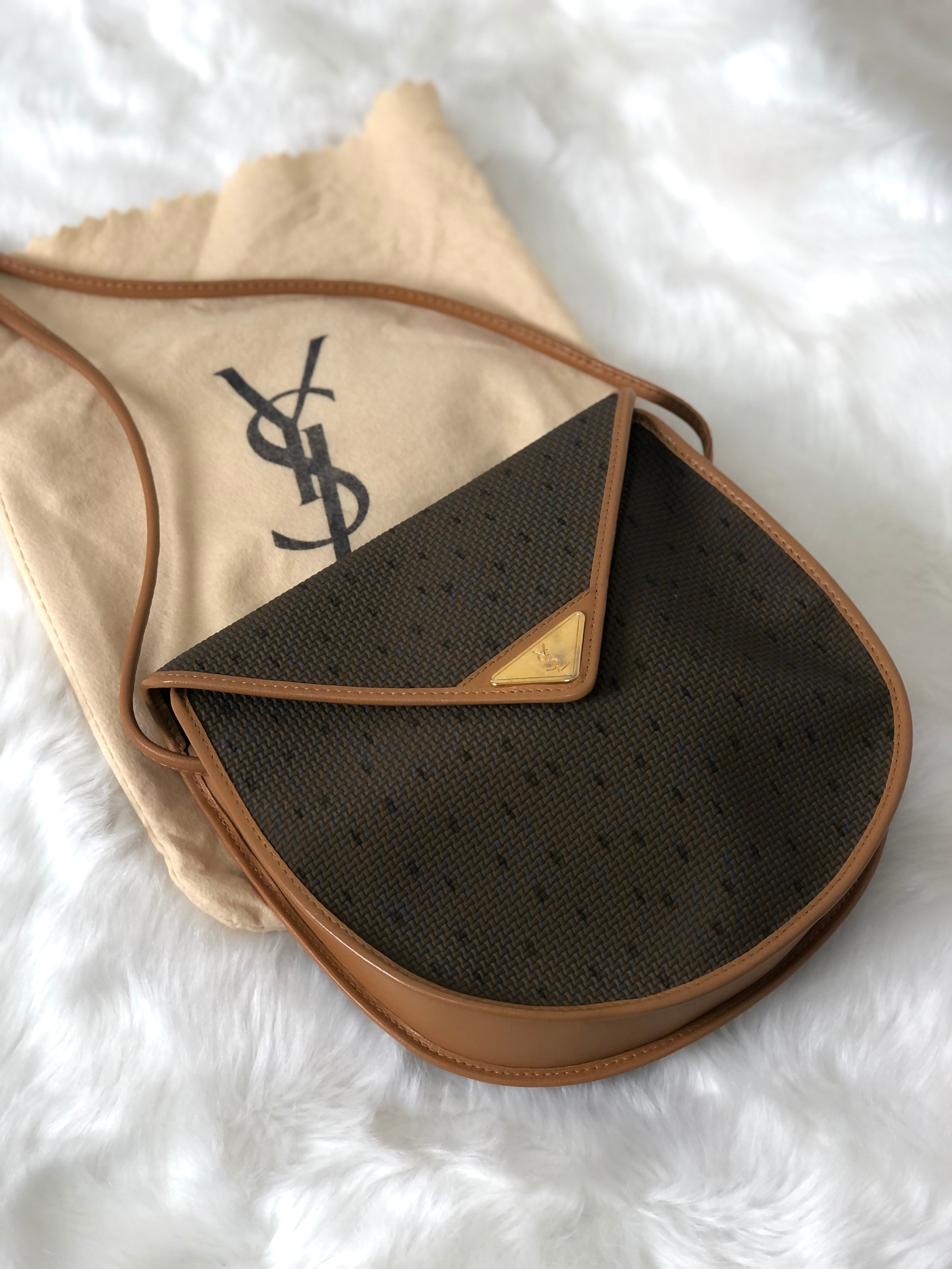 Yves Saint Laurent イヴ・サンローラン YSLロゴ レザー PVC ラウンド ショルダーバッグ ブラウン vintage  ヴィンテージ オールド 4swhva | VintageShop solo powered by BASE