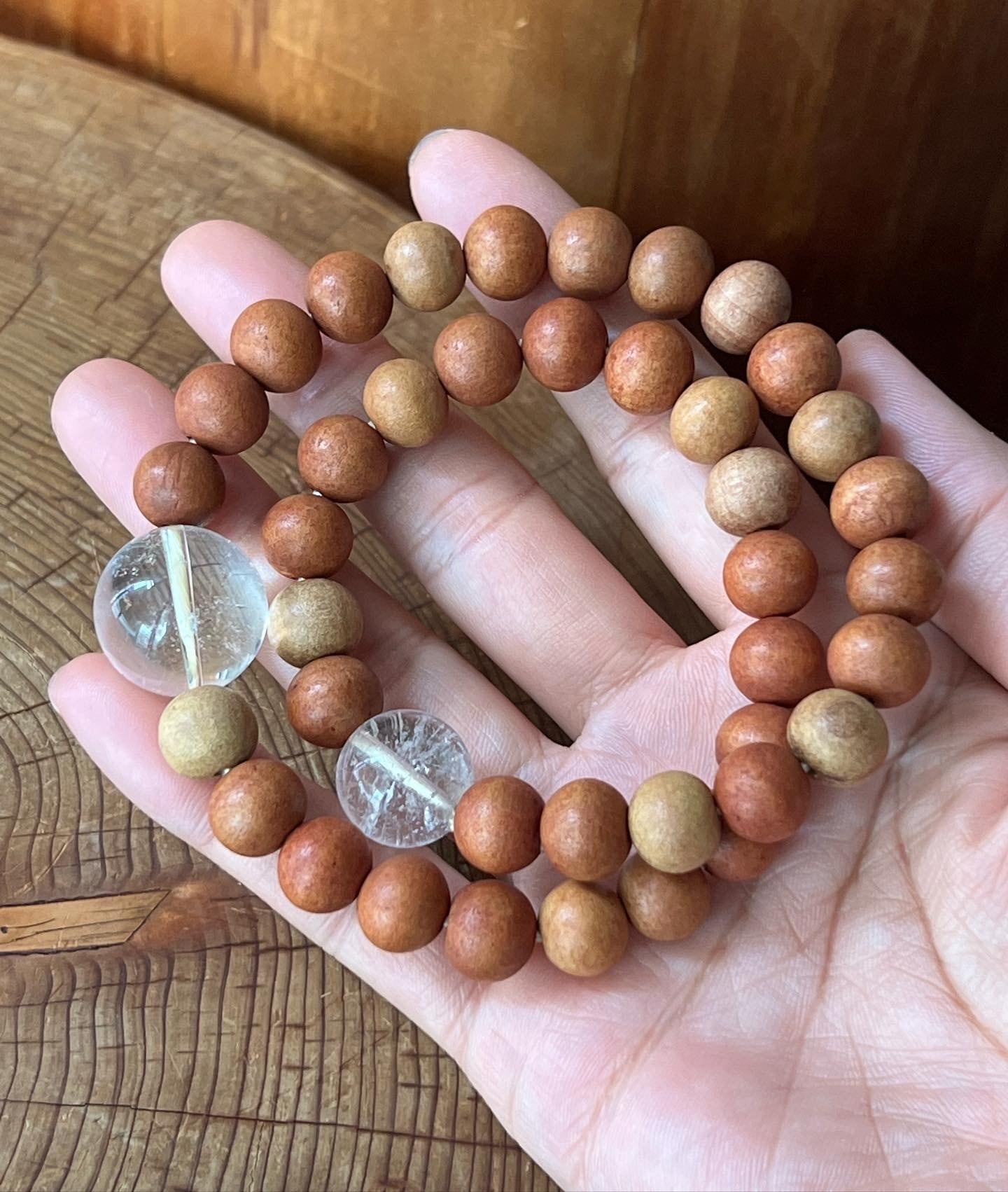 【面倒なことの重要性】白檀10mmとアイスクリスタル18mmのメビウスブレスレット