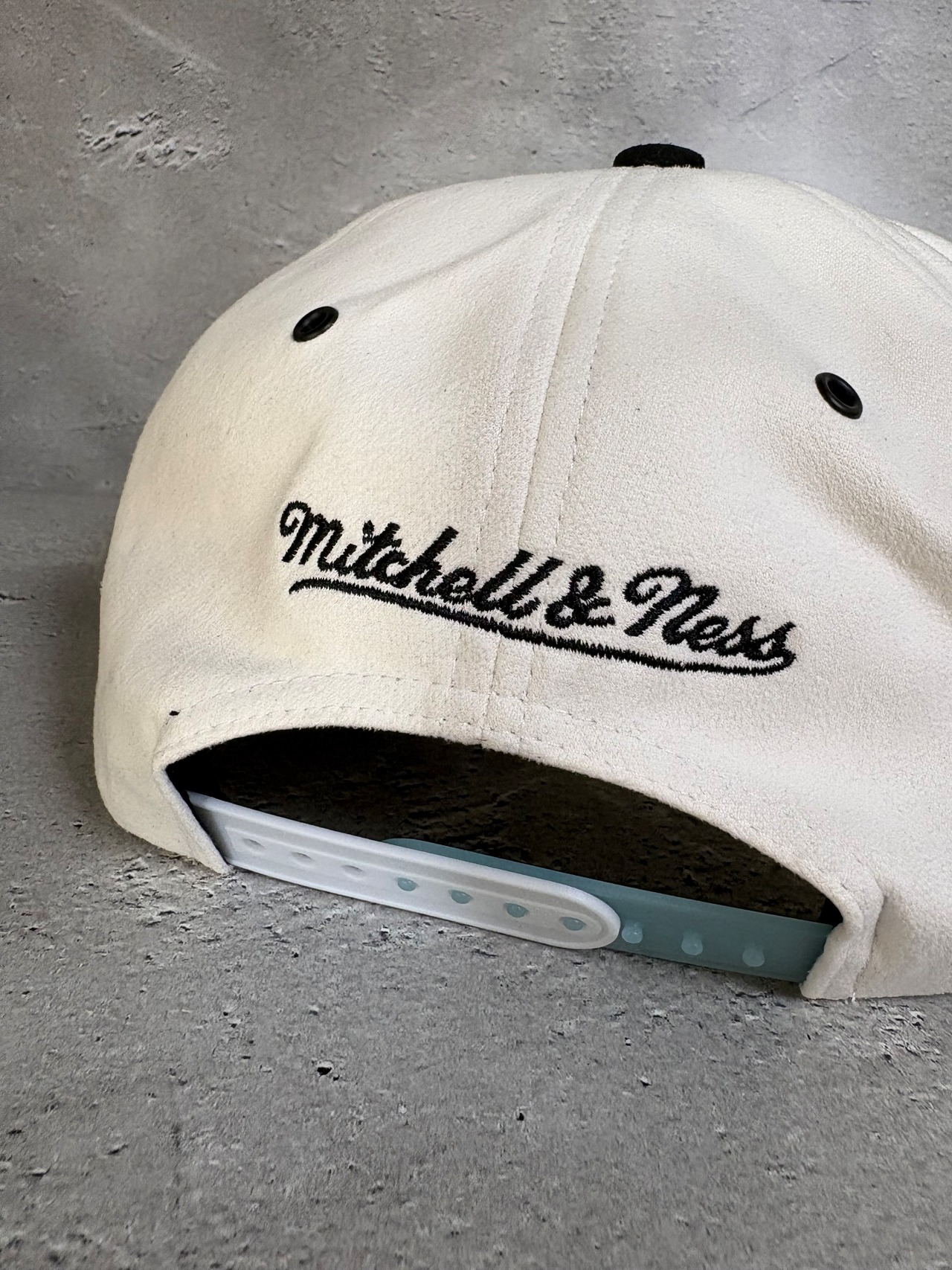 Michell＆Ness/ミッチェル＆ネス 　NBA シカゴ・ブルズ デイ6  スナップバック・デニムキャップ