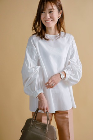 ボリュームスリーブブラウス【ホワイト】