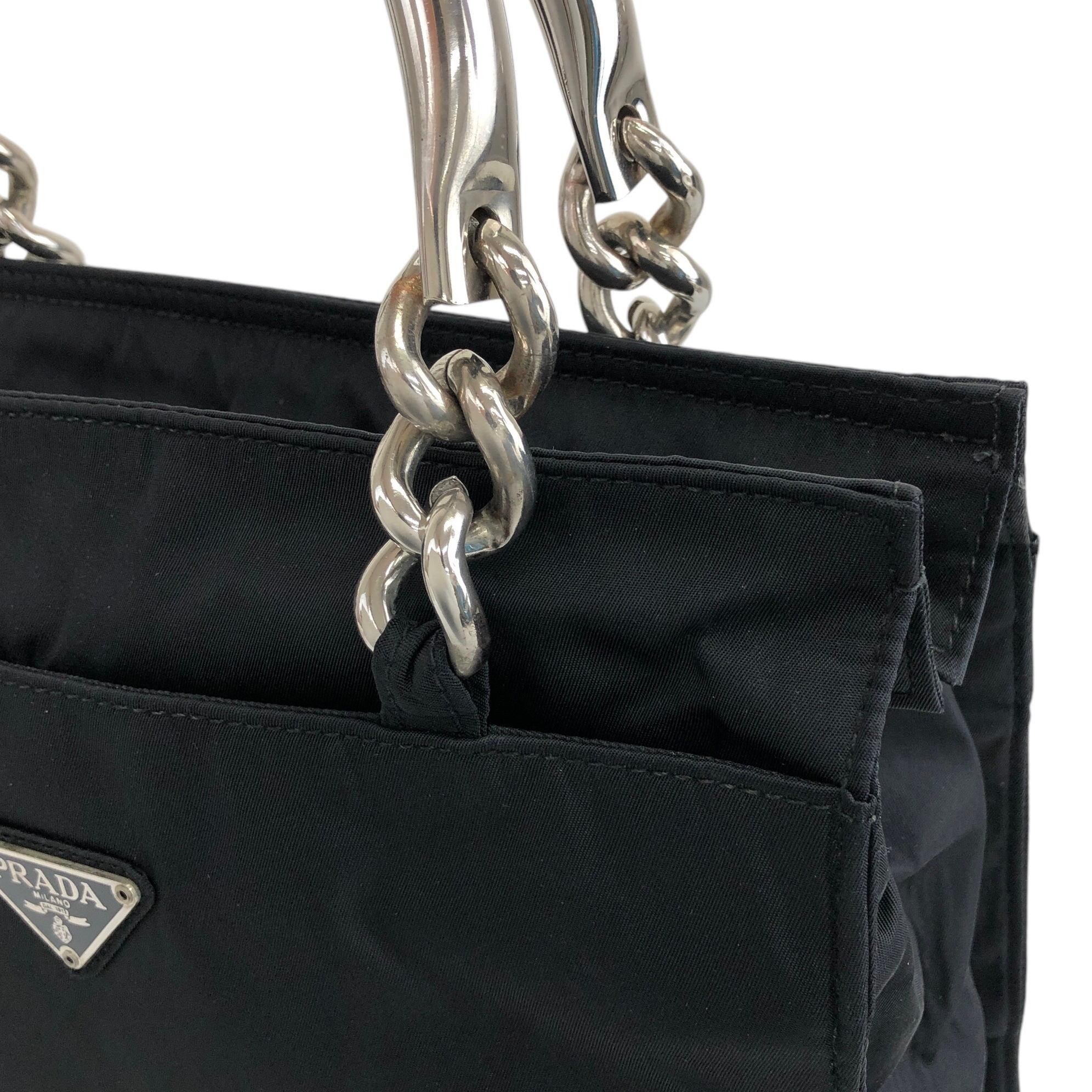 PRADA プラダ ハンドバッグ ブラック シルバー トライアングル PRADA プラダ ハンドバッグ ブラック シルバー トライアングル