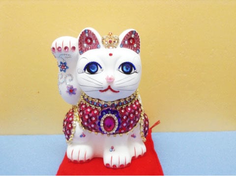 ジュエリー 招き猫 運まねき白招き猫 5号 縁起物 | azmanekineko