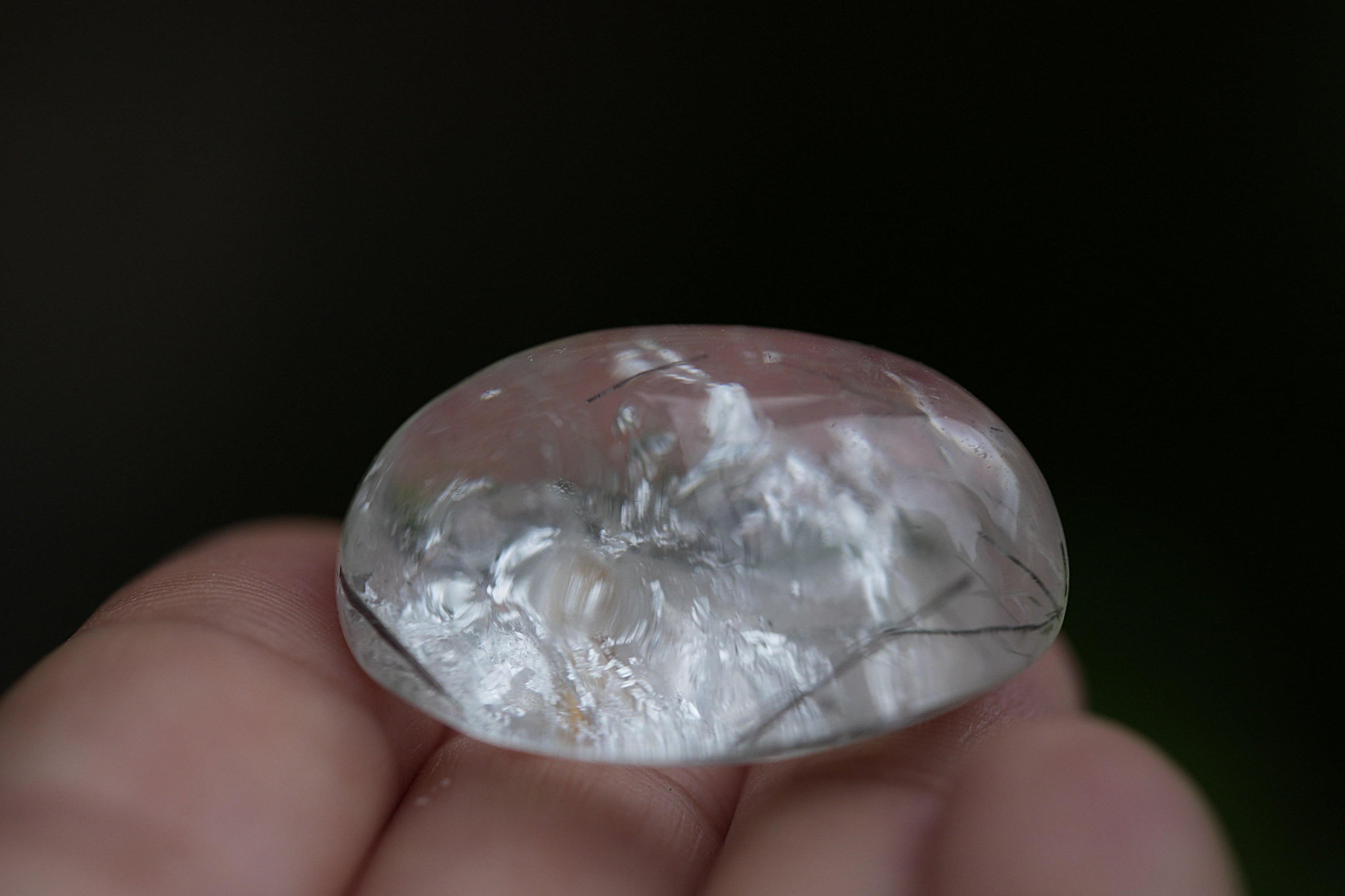 ルチルと透明ホワイト☆ガーデンクォーツ s1550 | Funky garuda Stone