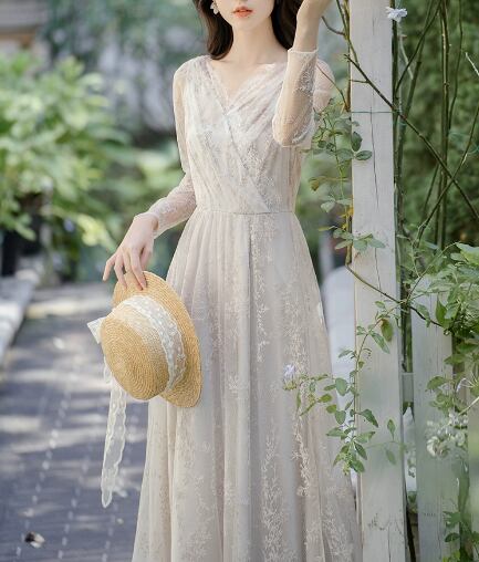 個性的 ワンピース ワンピドレス ロング丈 マキシ丈 袖あり 長袖 Vネック 襟なし レース 刺繍 ウエストマーク 透け感 シースルー メッシュ かわいい きれいめ シンプル 大人 上品 おしゃれ お洒落 レトロ エキゾチック 大人可愛い 大人女子 ラブリー ガーリー エレガント 主役級 存在感 フォーマル ロマンチック プリンセス 無地 花柄 ボタニカル 春 秋 オケージョン 10代 20代 レディース 女性用 パーティー イベント 韓国系 オルチャン モテ インスタ映え S M L 白 ホワイト