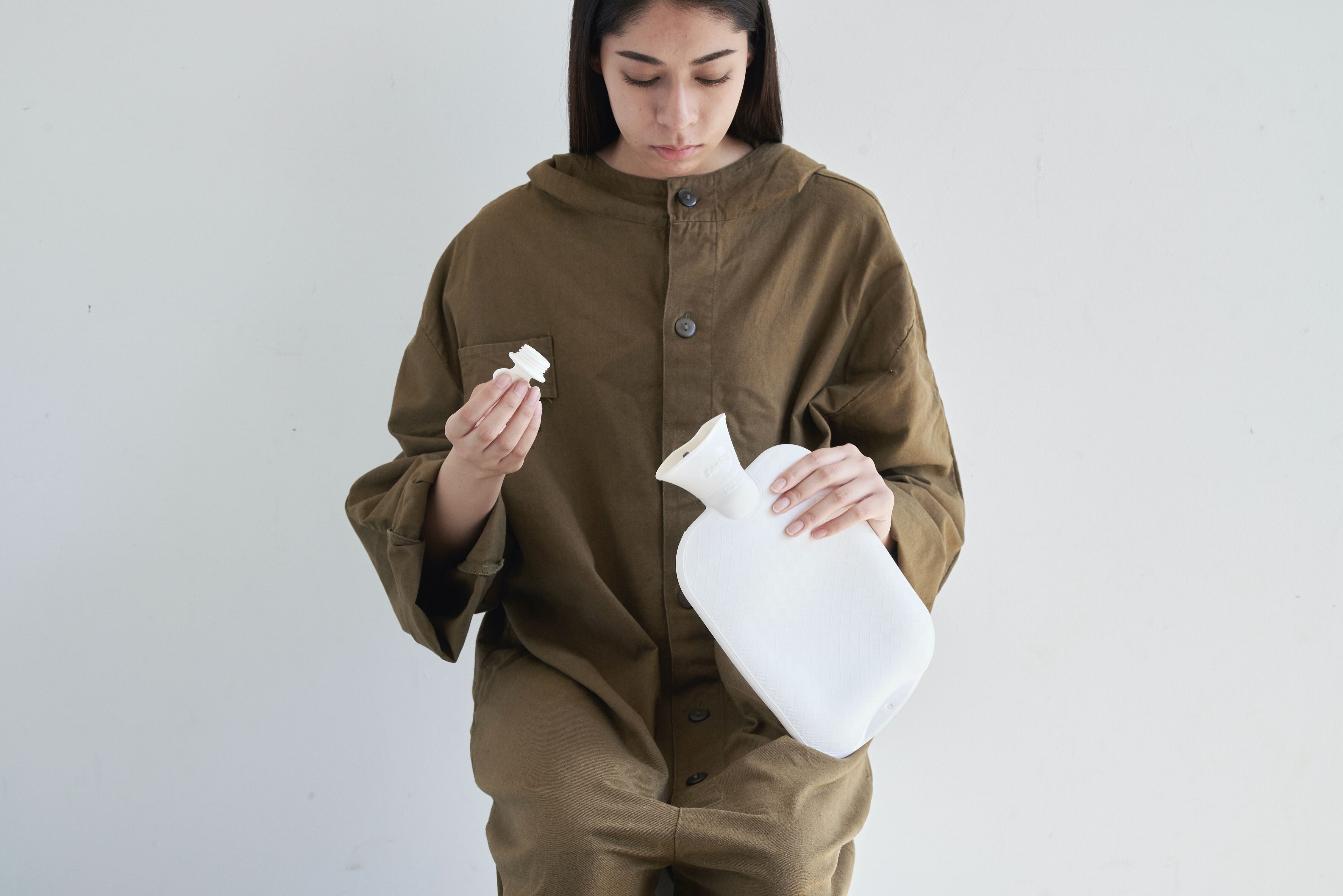 ㉑ 着物生地(ウール生地)　湯タンポカバー【リバーシブル/ハンドメイド】 ウール毛布でつくった湯たんぽカバー<アイボリー>（カバー＋湯たんぽ