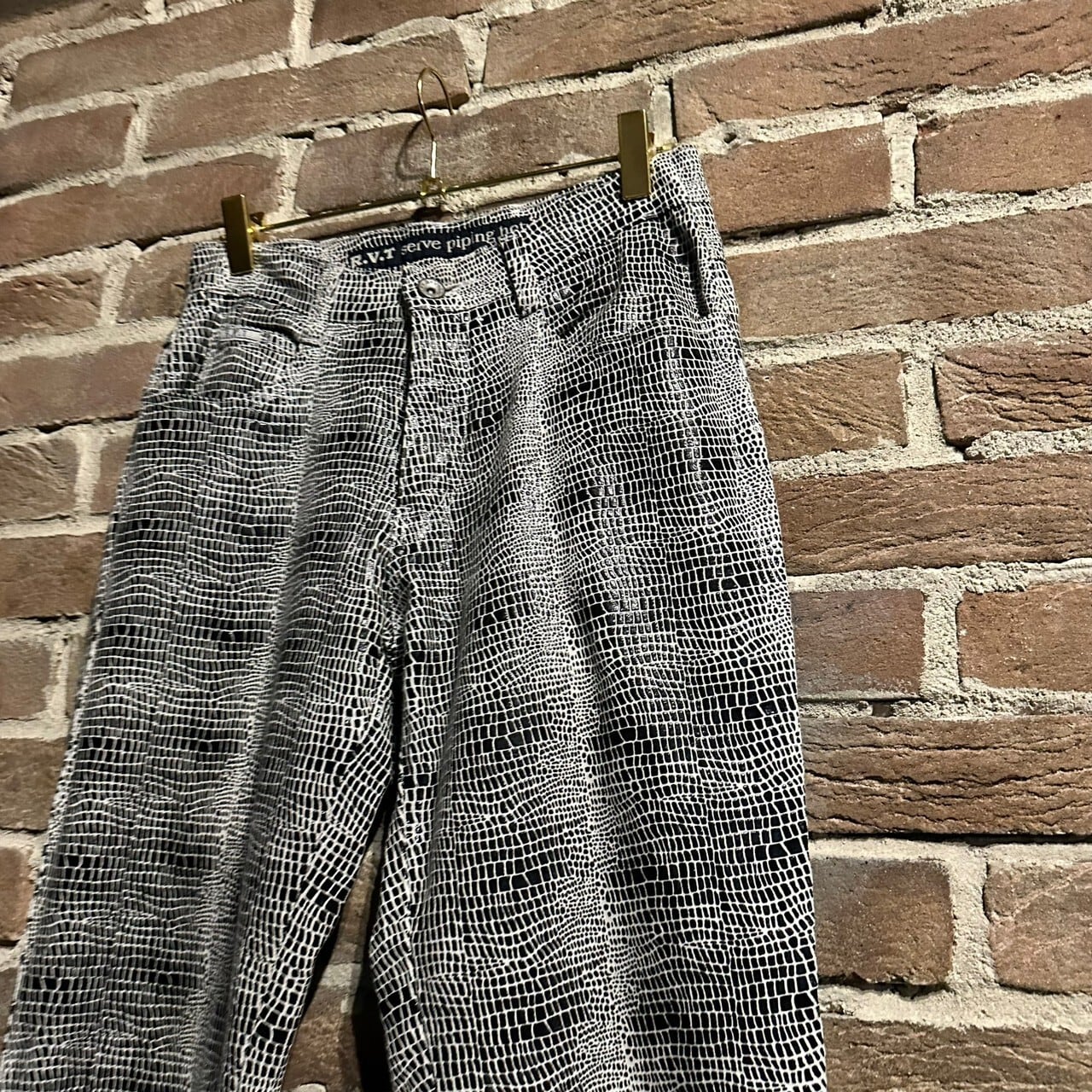 Caka act3】Crocodile Total Pattern Boots Cut Flare Pants | Caka 