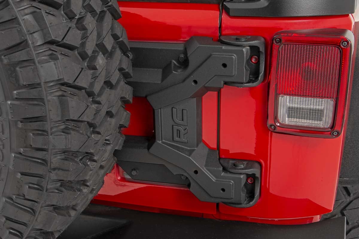 ROUGH COUNTRY ヘビーデューティースペアタイヤキャリア（07-18y JEEP